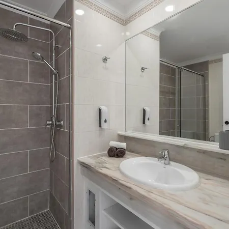 Aparthotel Michelangelo 215
